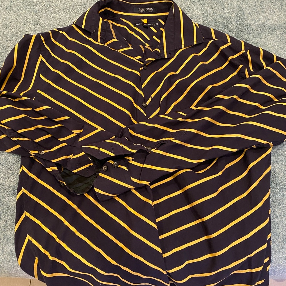 Tommy men shirt size large vintage